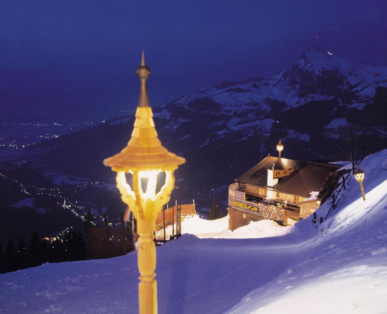 Hocheckhuette On Top Of The Kitzbuehel Hahnenkamm Mountain Buitenkant foto